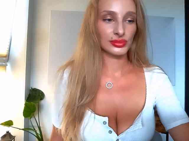 MarilynShow webcam