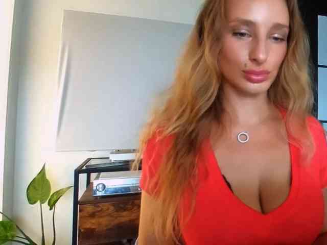 MarilynShow webcam