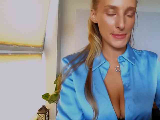 MarilynShow webcam