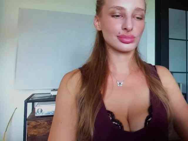 MarilynShow webcam