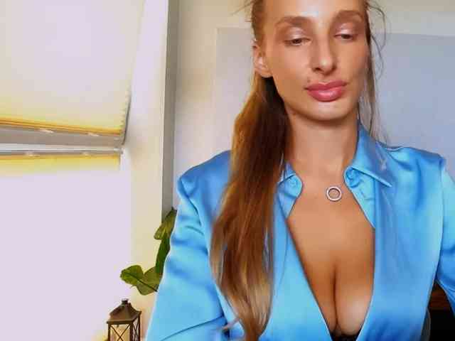 MarilynShow webcam