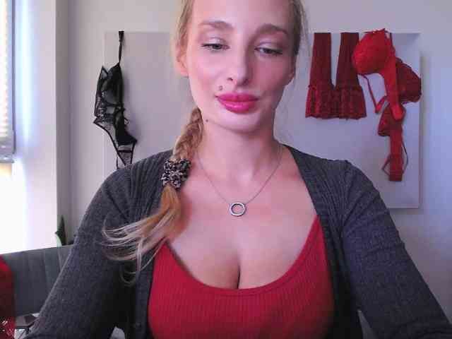 Model: MarilynShow