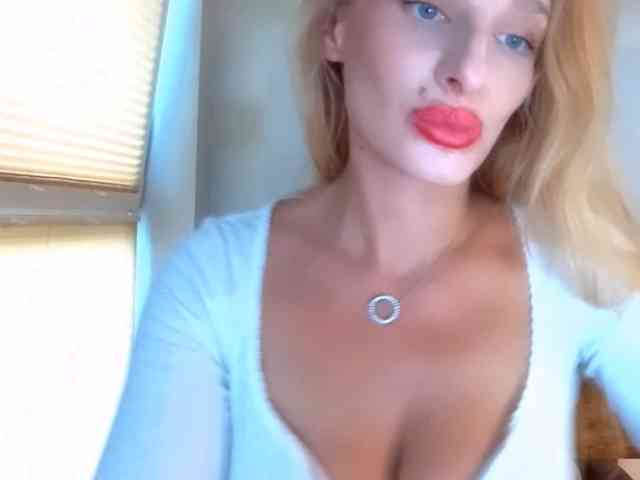 MarilynShow webcam
