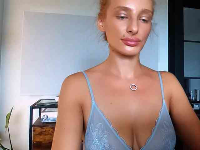 MarilynShow webcam