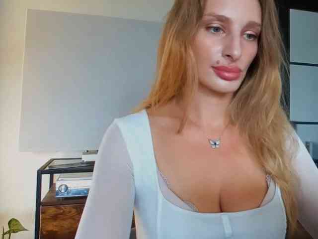 MarilynShow webcam