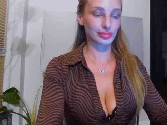 MarilynShow webcam
