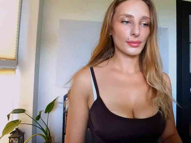 MarilynShow webcam
