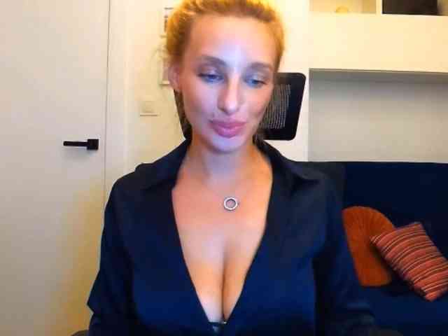 Model: MarilynShow