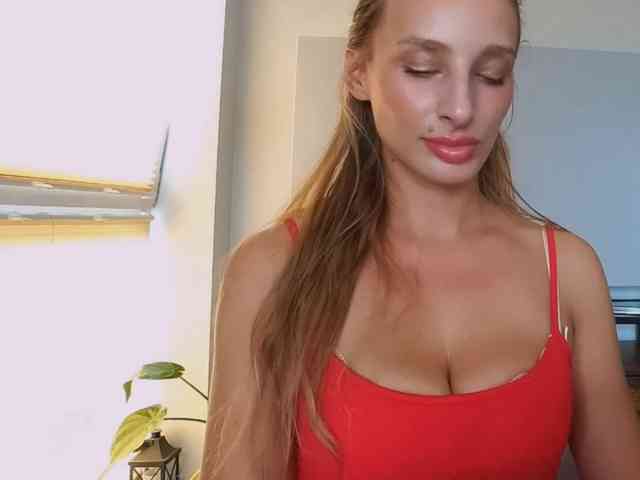 MarilynShow webcam