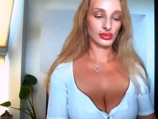 MarilynShow webcam