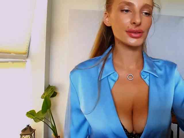 MarilynShow webcam