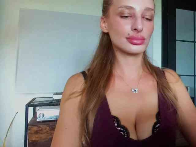 MarilynShow webcam