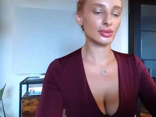 MarilynShow webcam