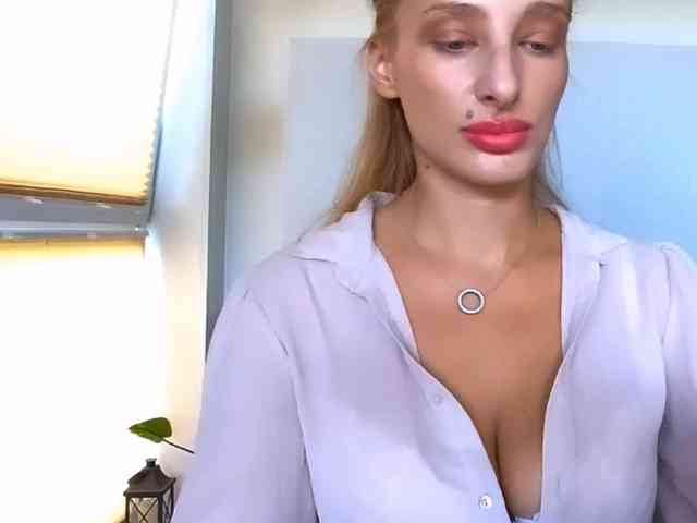 MarilynShow webcam