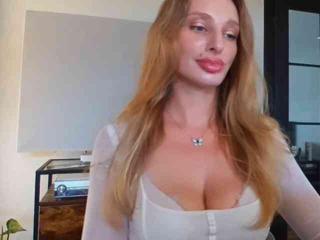 MarilynShow webcam