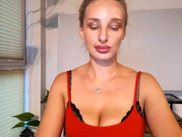 MarilynShow webcam