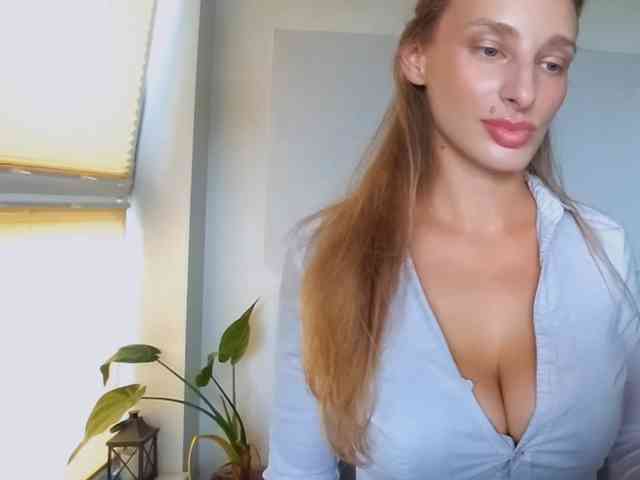 MarilynShow webcam