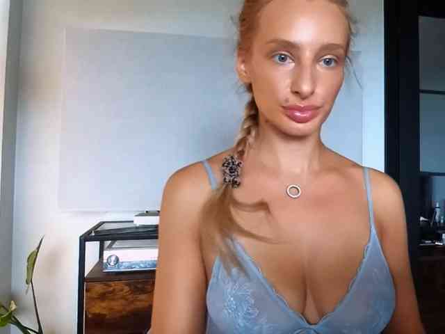 MarilynShow webcam