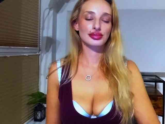 MarilynShow webcam