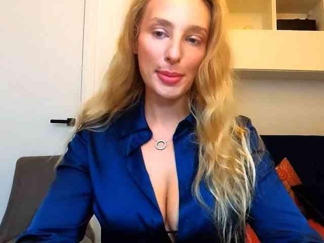Model: MarilynShow
