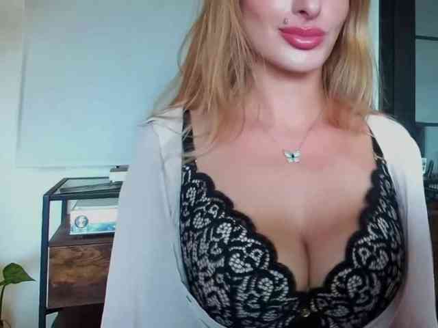 MarilynShow webcam