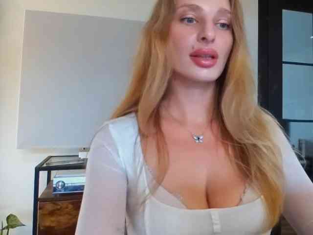 MarilynShow webcam