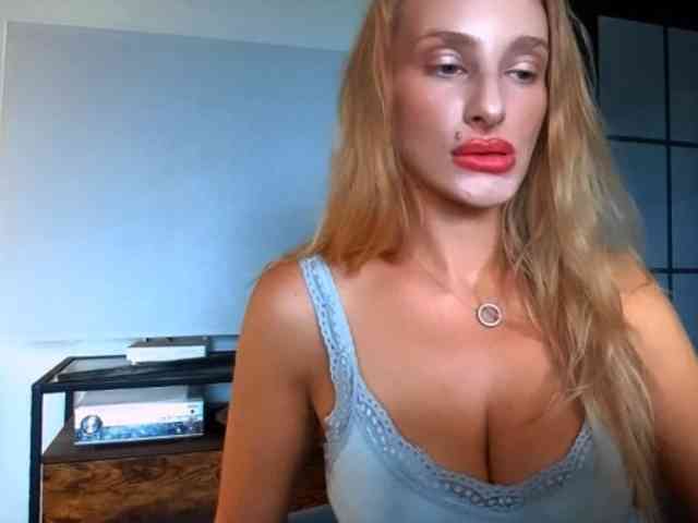 MarilynShow webcam