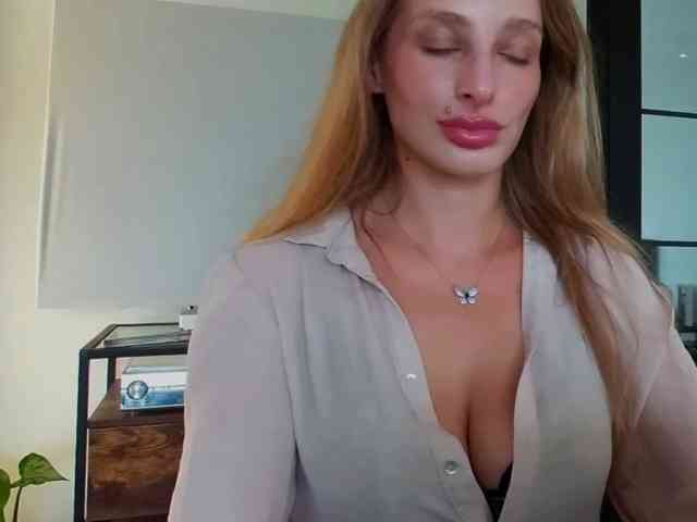 MarilynShow webcam
