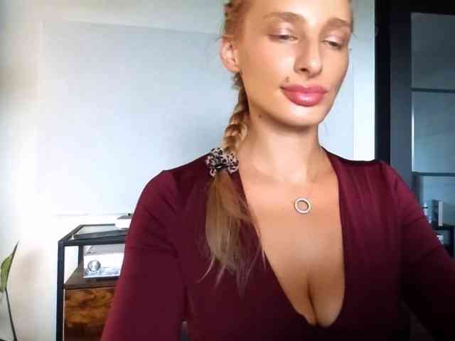 MarilynShow webcam