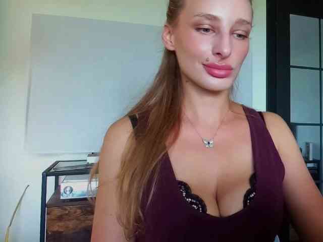 MarilynShow webcam