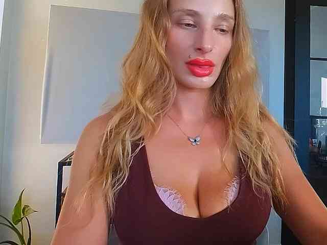 Model: MarilynShow