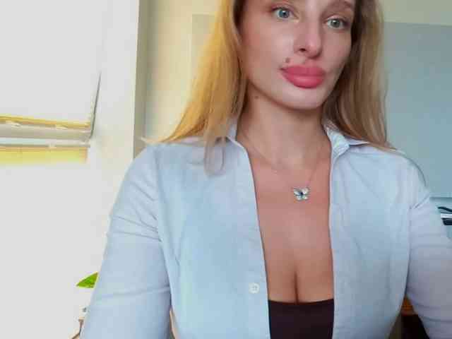 MarilynShow webcam