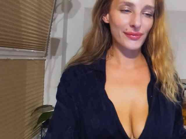 MarilynShow webcam
