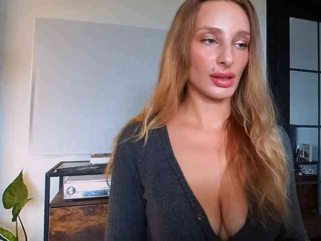 MarilynShow webcam