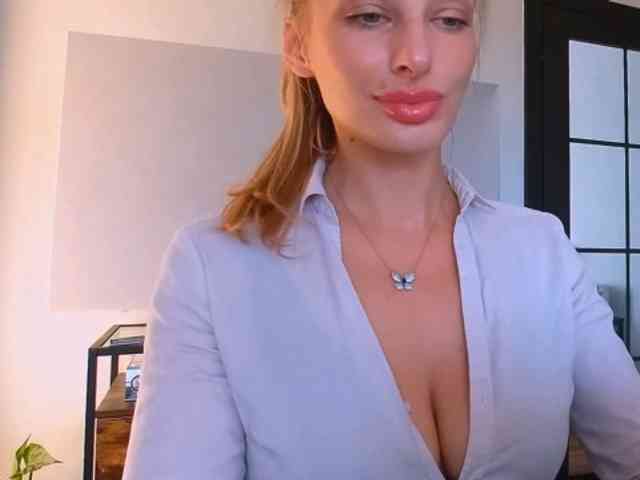 MarilynShow webcam