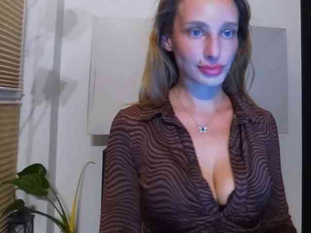 MarilynShow webcam