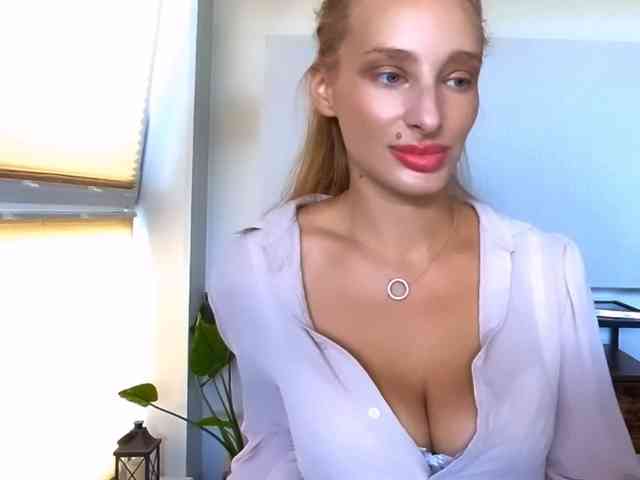 MarilynShow webcam