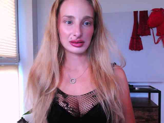 MarilynShow webcam