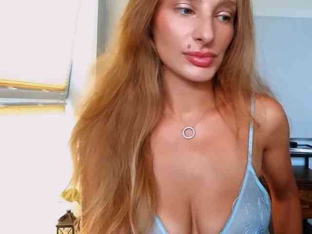 Model: MarilynShow