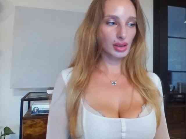 MarilynShow webcam