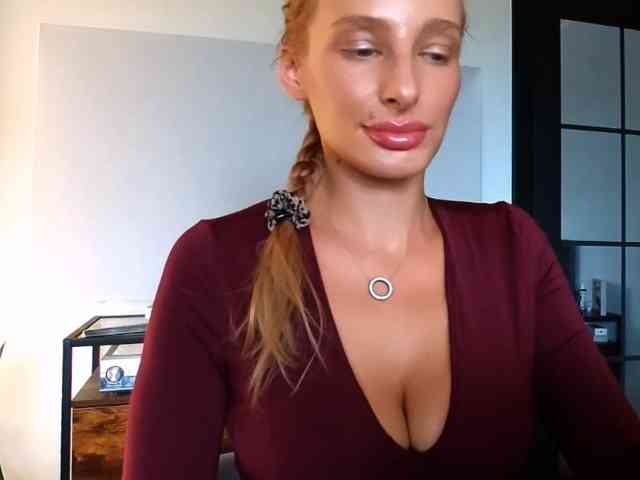MarilynShow webcam