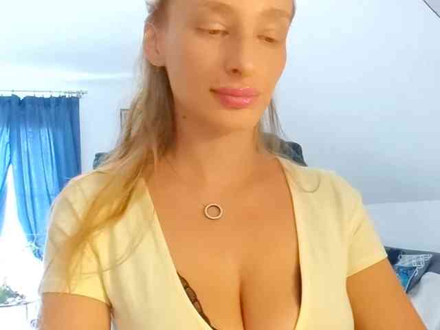 MarilynShow webcam