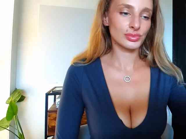 MarilynShow webcam