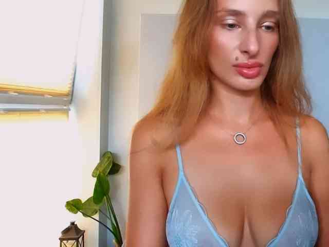MarilynShow webcam