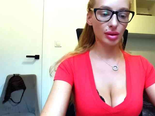 MarilynShow webcam