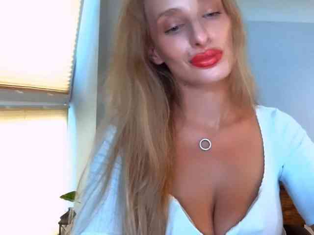 MarilynShow webcam