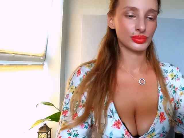 MarilynShow webcam
