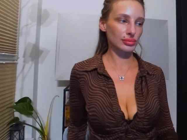 MarilynShow webcam