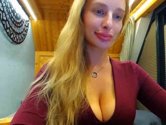 MarilynShow webcam