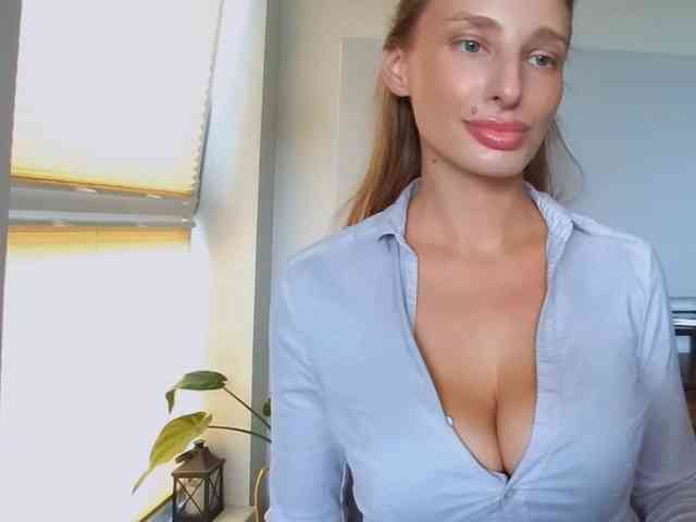 MarilynShow webcam